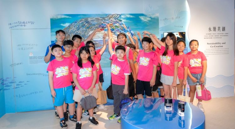 揭臺韓海洋文化記憶 十三行邀探訪東北角海女生活 5 《圖說》大崁國小、野柳國小師生共創,讓在地記憶與孩子想像於展場中再次啟航。〈十三行提供〉
