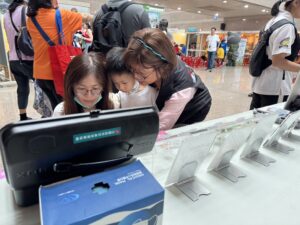 暑假前反毒總動員 少輔會社工攜手社區提升青少年防毒力 11 %E4%BA%8C 10 300x225 1